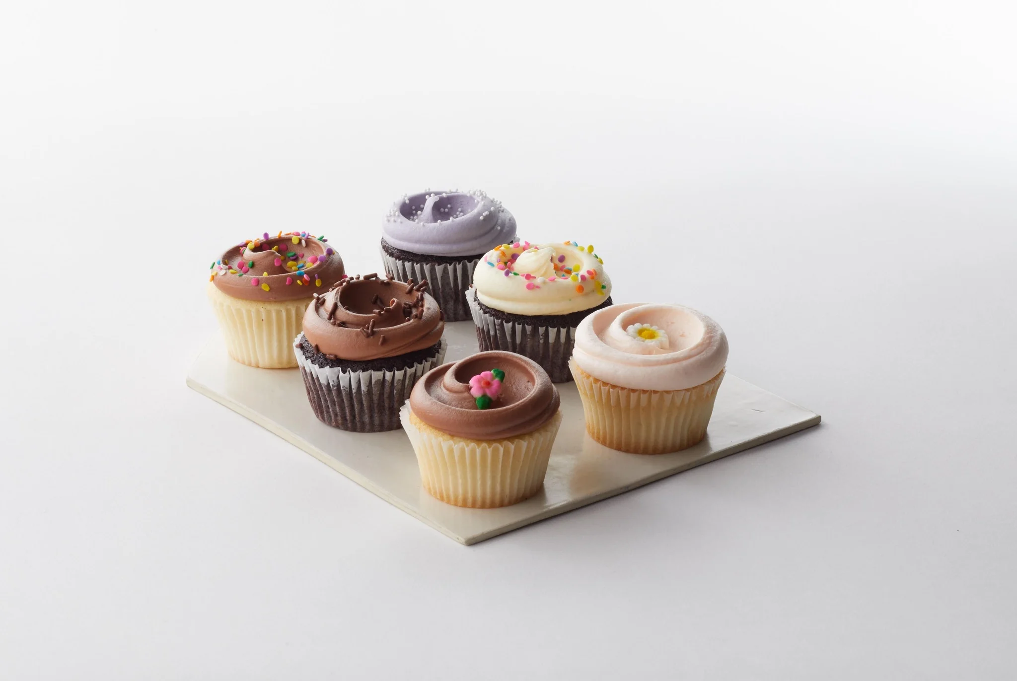 Classic Cupcake Assortment - Image 3